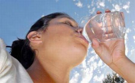 DIA TIENE VIDA PERSONA SIN BEBER AGUA dia tiene vida persona sin beber agua:
