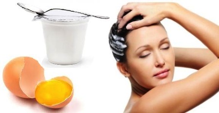 El aceite seco para el cuerpo y el cabello el nuez de coco